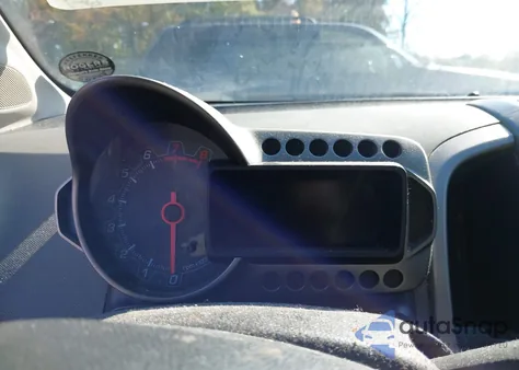 2013 Chevrolet Sonic Lt Auto z USA, uszkodzony, nr VIN 1G1JC5SH1D4248485